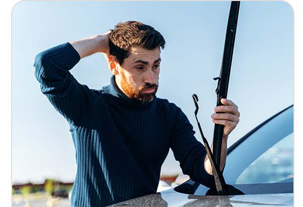 Як замінити щітки склоочисника у Вашому автомобілі.